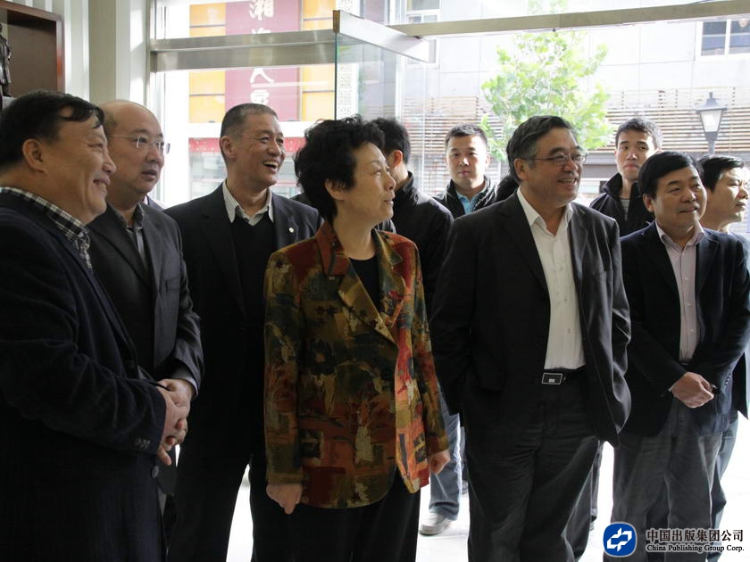  2012年10月16日下午，全国人大常委会副委员长、民进中央主席严隽琪，全国人大常委、民进中央副主席兼秘书长朱永新一行赴三联书店考察文化出版情况。中国出版集团公司党组书记、副总裁王涛，中国出版集团公司副总裁李岩陪同考察。