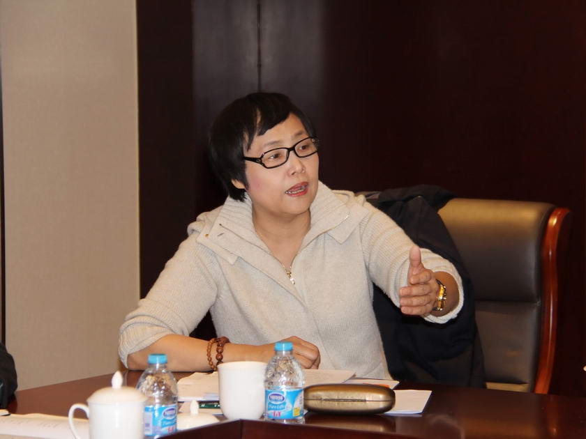 1月16日至17日，中国出版集团公司2013年度工作会议召开。图为第一组讨论现场，荣宝斋总经理马五一发言。
