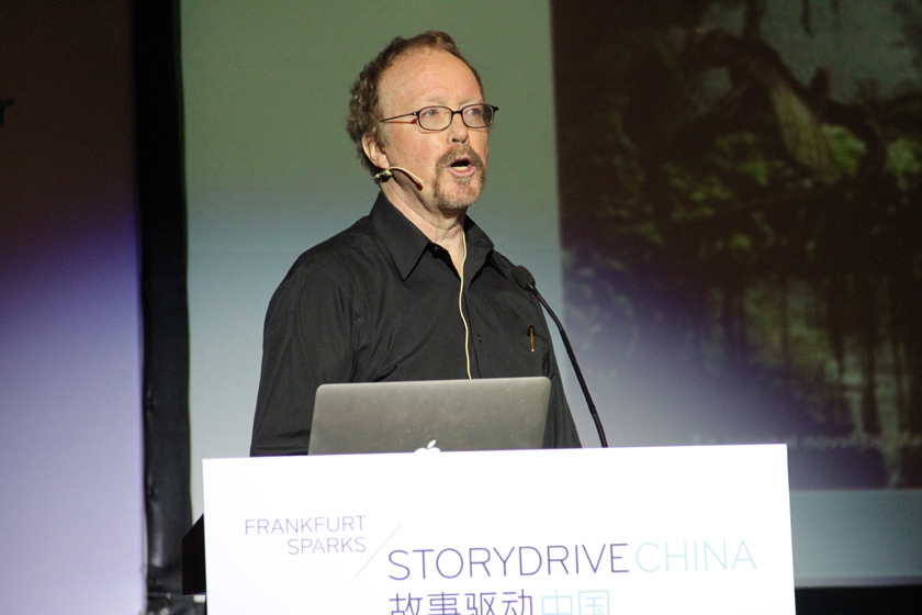5月29日，第二届故事驱动中国大会（StoryDriveChina）在北京国家会议中心举行。在29日下午举办的主题为“如何掌握跨媒体商业运作”活动上，来自美国的跨媒体大师马特·科斯特罗为大家介绍自己是怎么实现跨媒体发展的。