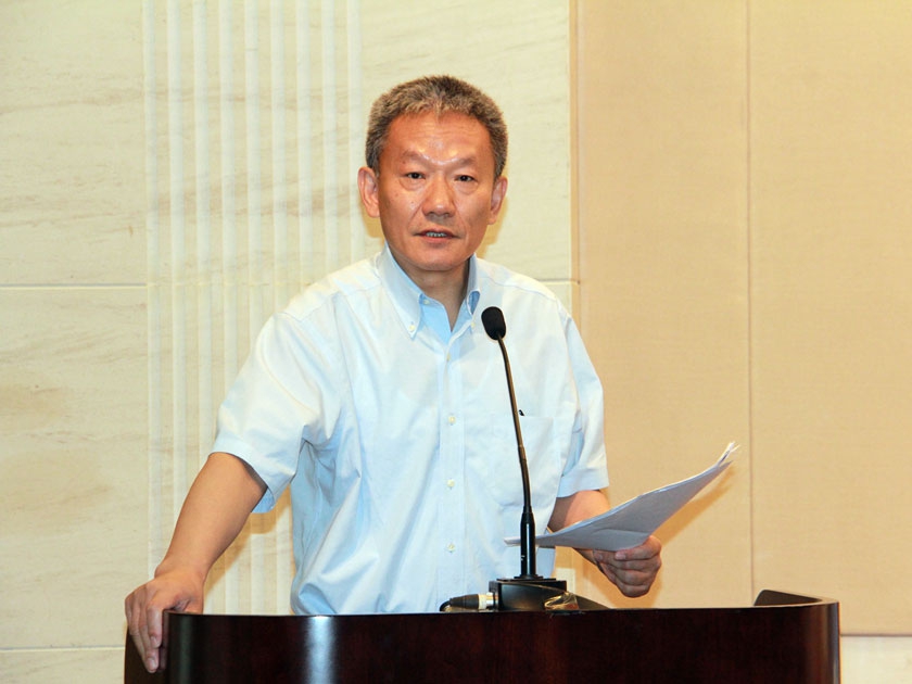 国家新闻出版广电总局副局长邬书林宣布“伯鸿书香奖”活动正式启动，他还特别强调了三点：第一，读书十分重要，圆“中国梦”必须读书；第二，要自觉弘扬中华民族优秀的读书传统，取其精华去其糟粕；第三，全民阅读应建立在科学基础之上，要很好吸收阅读的精华。
