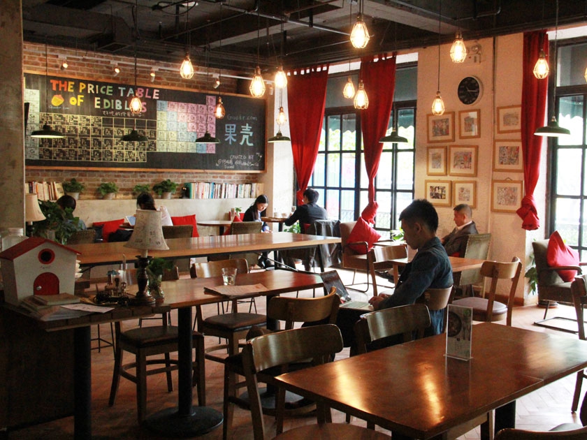 中图外文书店打造新型文化结之雕刻时光咖啡馆