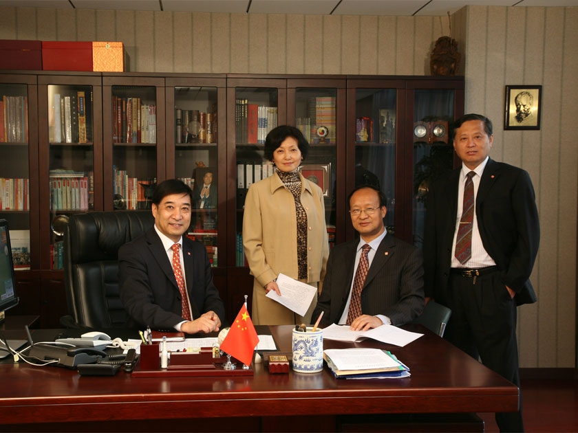 2005年-2010年人民音乐出版社社领导（左起：吴斌、莫蕴慧、郭文山、杜晓十）
