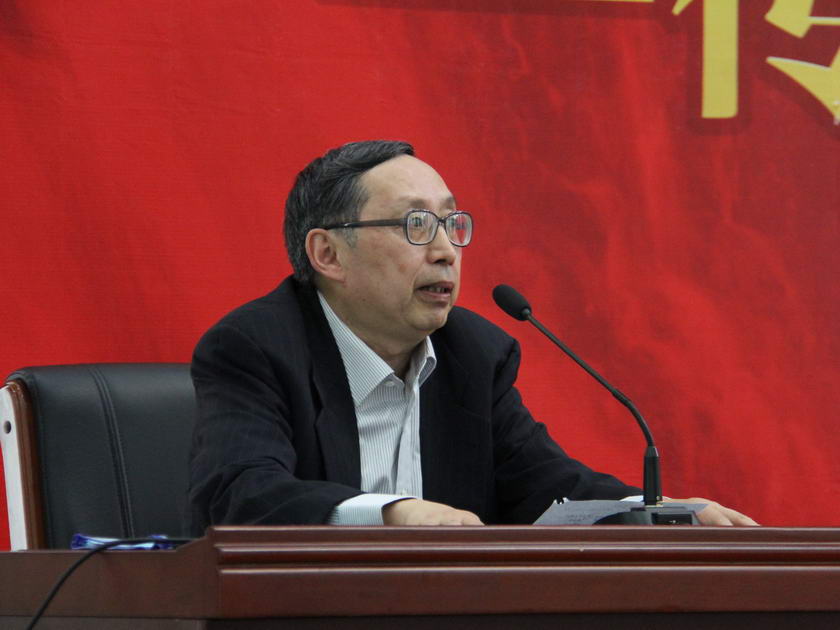 4月23日，清华大学哲学系教授陈来作题为《传统文化与核心价值》的讲座。