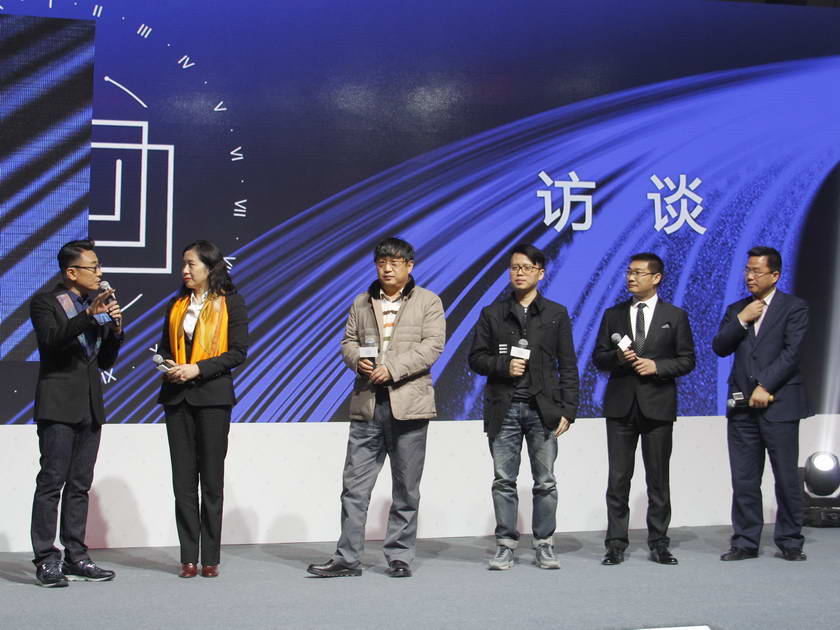 2016年1月16日，《三联生活周刊》举办复刊二十周年庆典活动，主持人窦文涛与各位嘉宾，包括佳士得中国执行董事蔡金青、小米公司副总裁陈彤、美图秀秀创始人吴欣鸿、车米公司总裁兼董事长姚学文、开元证券负责人等就新技术新媒体对人们未来生活的影响进行了精彩对话。