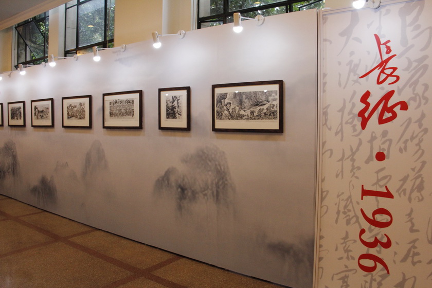 2016上海书展，中国出版集团公司统一组织，精心准备、周密筹划，携6000余种新书、600余种重点图书参展。