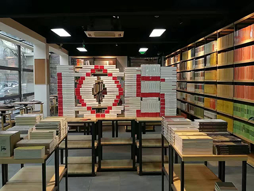 伯鸿书店内部一景1