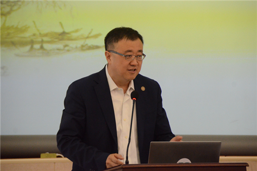 教育规律研讨会暨《教育规律读本》出版座谈会在京举行1075