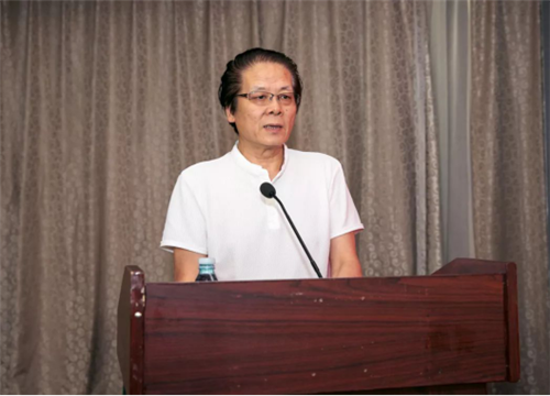 我们都是人美美育学堂的创始人1290