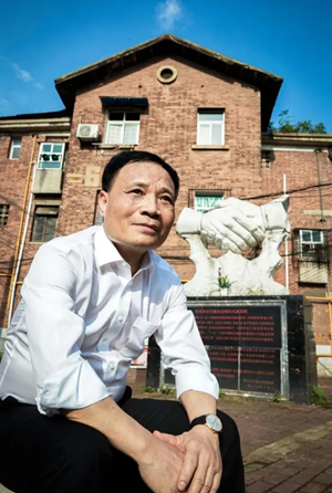 20230703专访湖北文学奖得主罗日新1