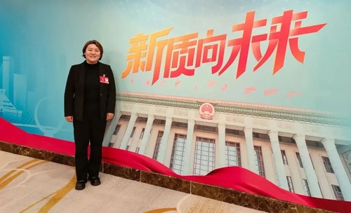 全国政协委员黄志坚：在阅读中丰富联想 引发思考 感受愉悦4