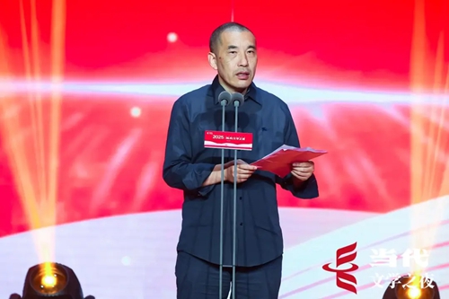 南京师范大学文学院教授何平揭晓年度长篇五佳《云落》
